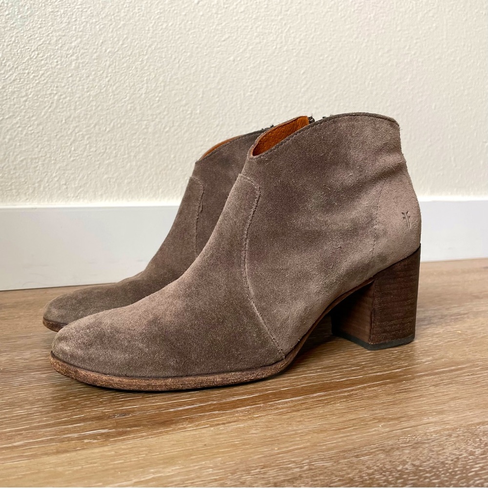 Frye Nora Zip Shortie Suede 8.5